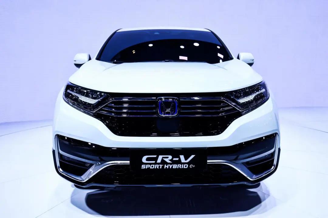 媒體視角 | CR-V代表了“傳統(tǒng)”，CR-V 銳·混動(dòng)e+承載了未來